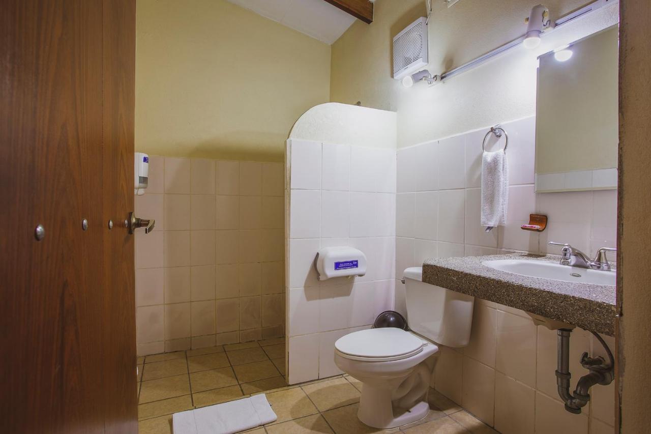 Hotel La Hacienda Quesada  المظهر الخارجي الصورة